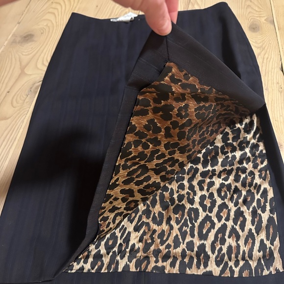 Vintage Dolce & Gabbana Virgin Wool Navy Pencil Skirt- mint condition - Picture 5 of 7